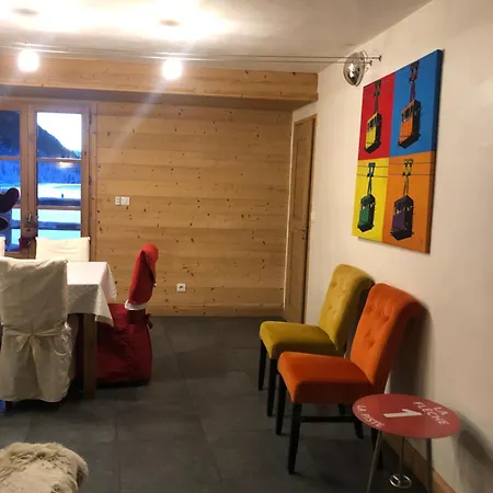 Avec Piscine Gde Capacite *